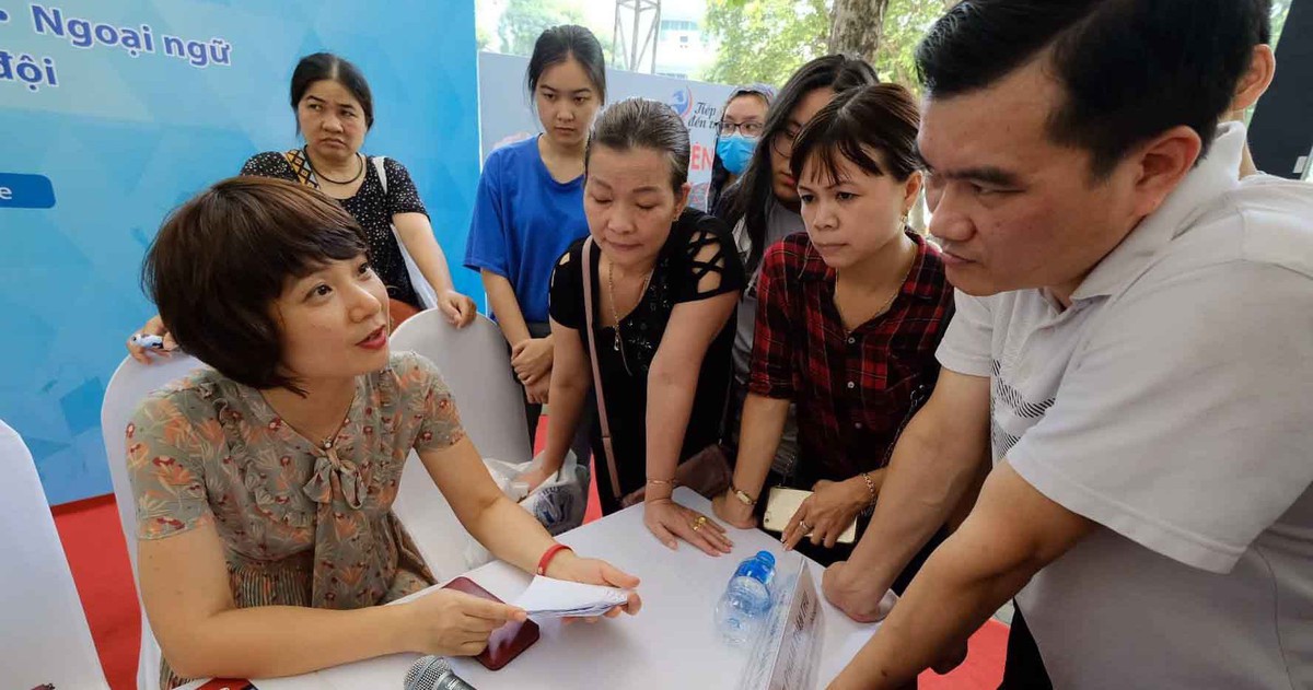 Nhiều trường đại học lấy điểm sàn thấp, điều gì xảy ra?