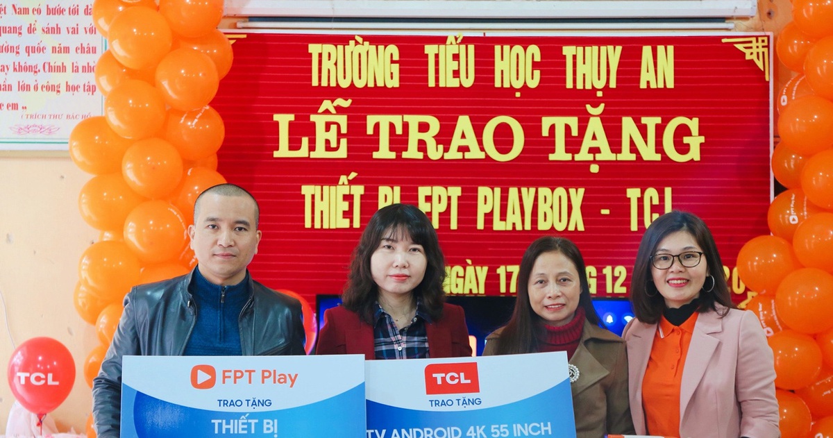 Hoàn tất trao tặng 100 Rạp Phim Trường Em do FPT Play và TCL tổ chức
