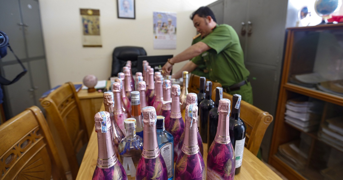 Đột kích quán cà phê ở Đà Lạt, phát hiện nhiều người dương tính ma túy