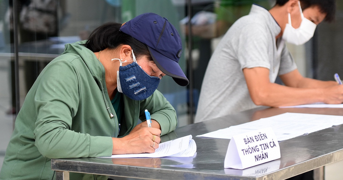 Đồng Nai yêu cầu người dân đăng ký tiêm vắc xin qua ứng dụng Sổ sức khỏe điện tử