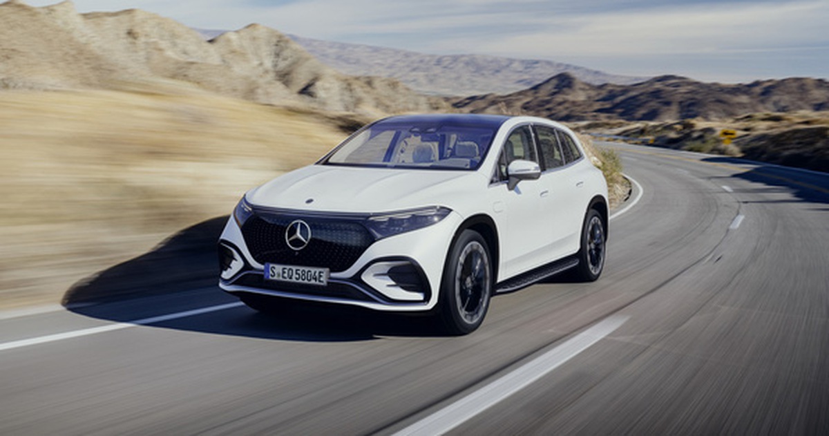 Xe điện Mercedes-Benz EQS SUV ra mắt: Ngập tràn công nghệ
