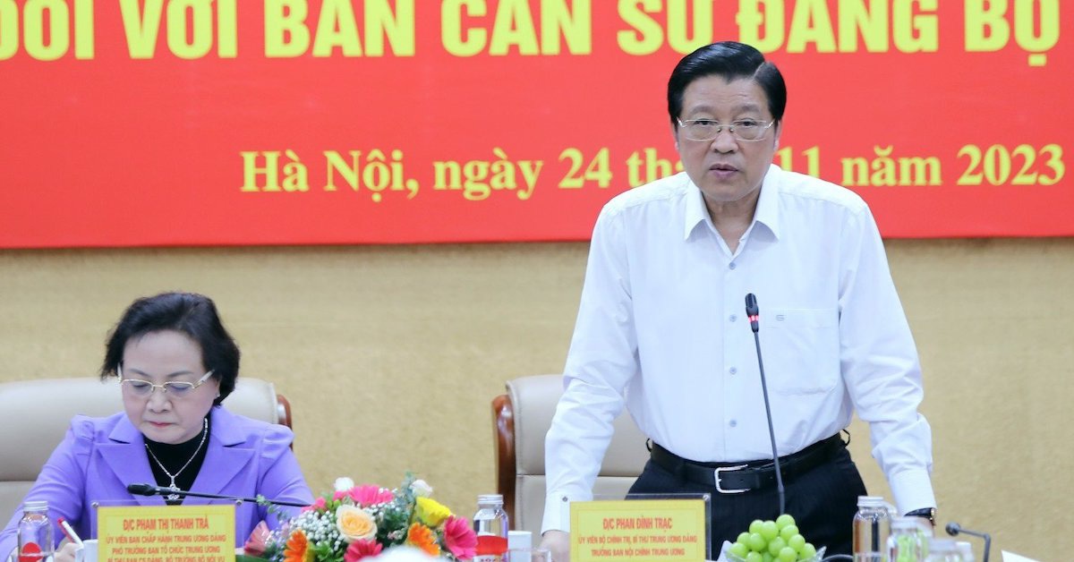 Ông Phan Đình Trạc chủ trì thông báo dự thảo kết quả kiểm tra tại Bộ Nội vụ