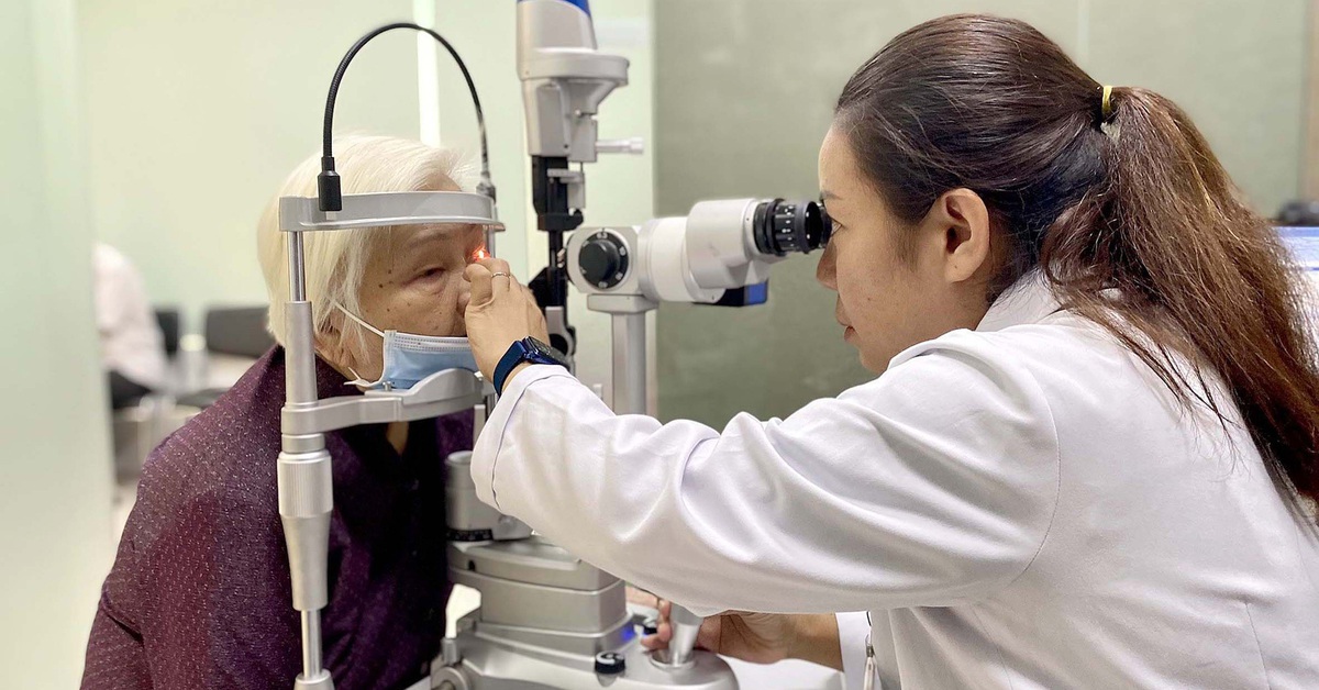 Mẫu mống mắt là gì, thu thập ra sao?