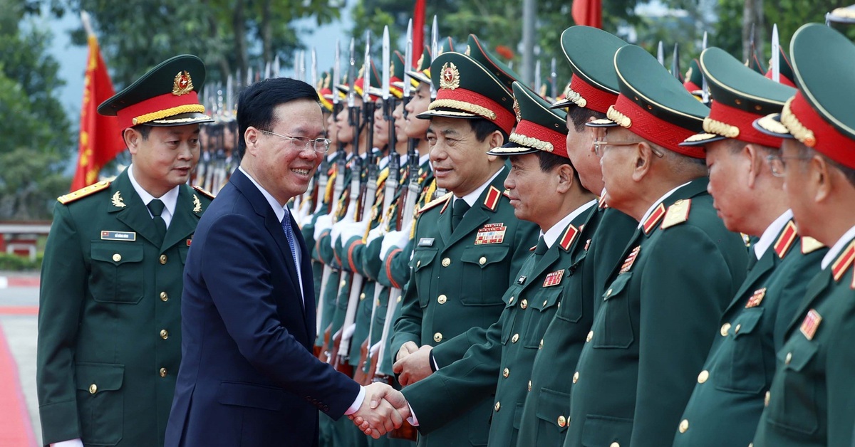 Chủ tịch nước Võ Văn Thưởng thăm cán bộ, chiến sĩ trinh sát đặc nhiệm