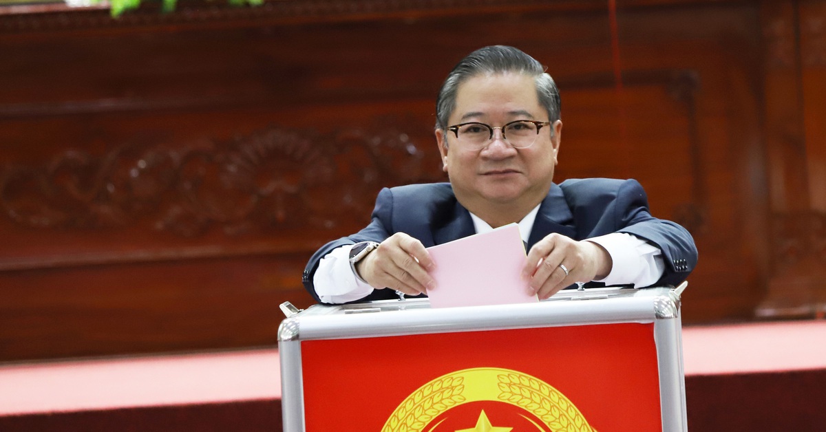 Giám đốc Sở Y tế Cần Thơ chỉ có 34% phiếu 'tín nhiệm cao'