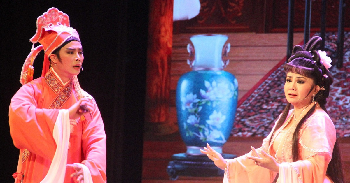 Cố nhạc sĩ Đức Phú pha trộn tài tình bolero trong tuồng cổ