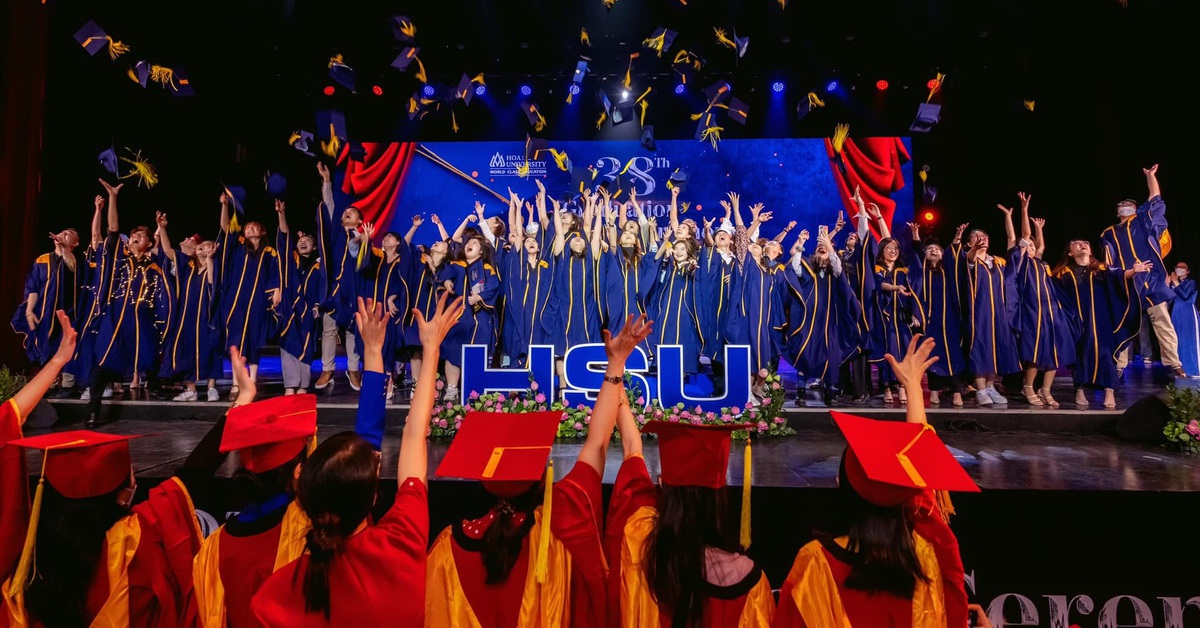 Trường dời chỗ tổ chức lễ tốt nghiệp do sinh viên phản đối