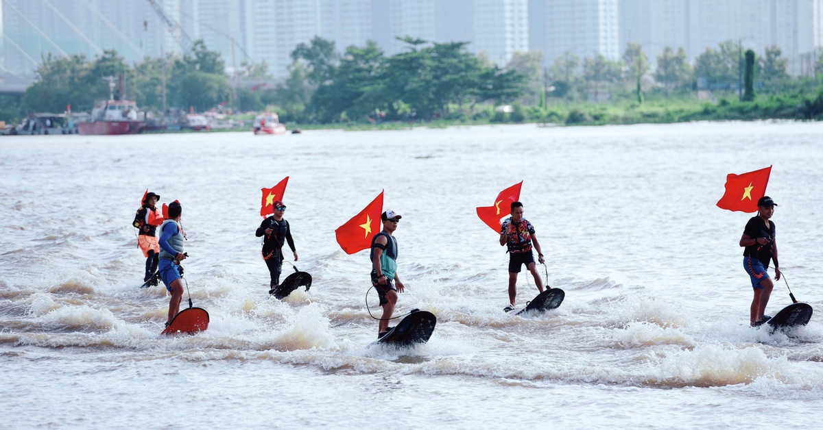 Ghé những điểm du lịch thú vị, hóng gió sông Sài Gòn