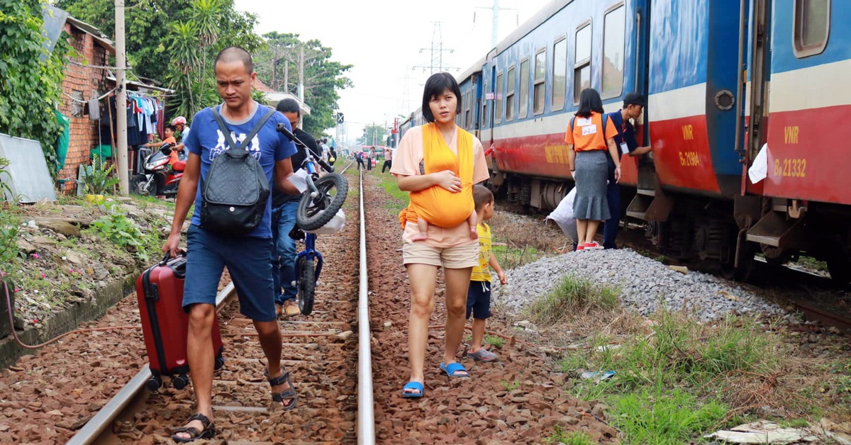 Đề xuất tuyến đường sắt xuyên tâm TP.HCM: Cân nhắc nhiều khía cạnh