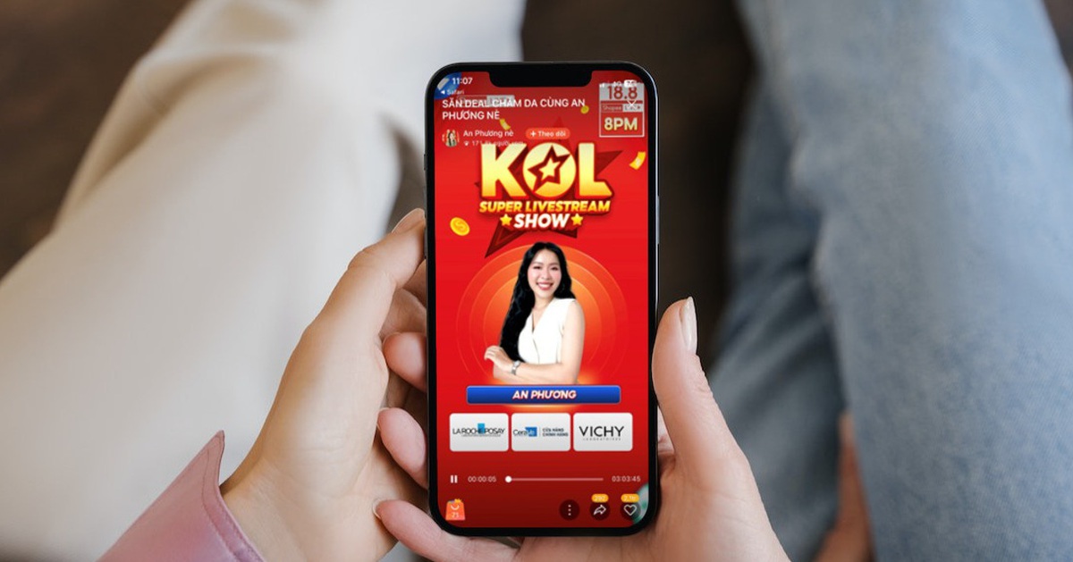 Shopee tích cực hỗ trợ nhà bán hàng 'chốt đơn' trực tiếp với Shopee Live