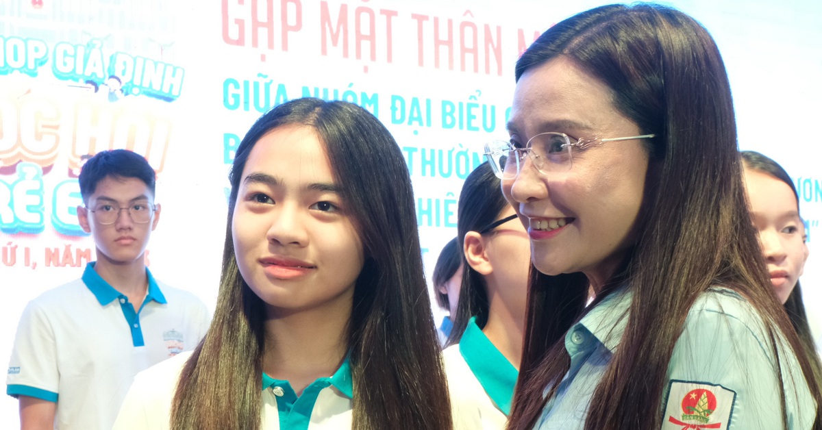 Nhóm đại biểu Quốc hội trẻ gặp mặt 263 bạn nhỏ 'đại biểu Quốc hội' giả định