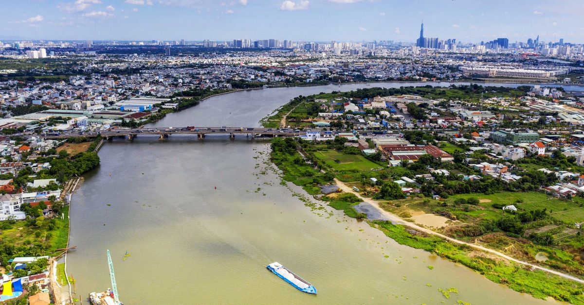 Đường 8-10 làn xe ven sông Sài Gòn ra sao?