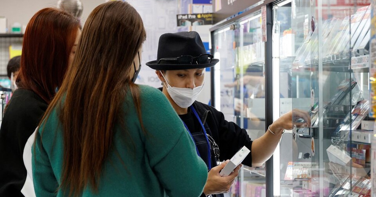 Sôi động thị trường điện thoại cũ tại Nhật Bản