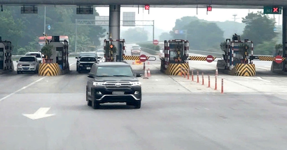 Thông tin cần biết về mức phí và miễn phí trên đường cao tốc 2024 - Tuổi Trẻ Online