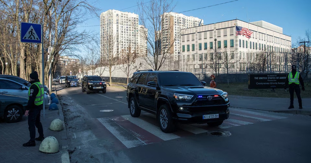Đại sứ quán Mỹ tại Kiev đóng cửa vì sợ có không kích