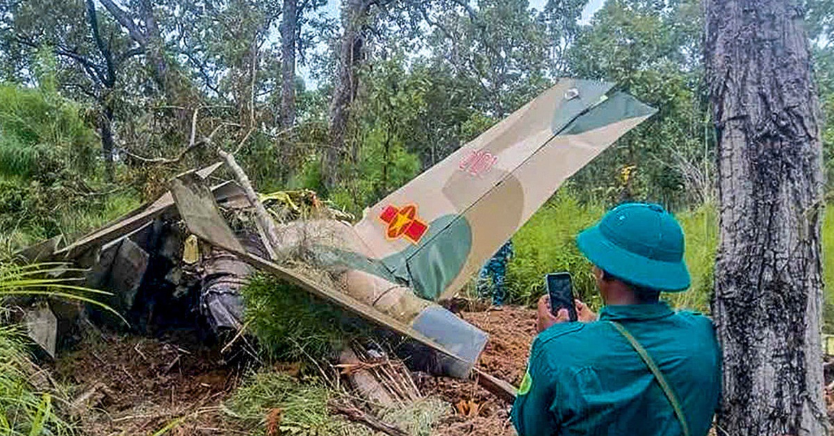 Máy bay Yak-130 đã rơi trong Vườn quốc gia Yok Đôn