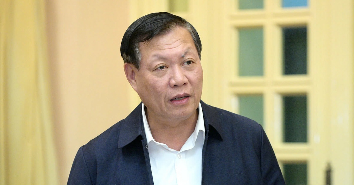 Thứ trưởng Đỗ Xuân Tuyên: Người bị bệnh ung thư, sao còn bắt đi xin giấy chuyển viện? - Tuổi Trẻ Online