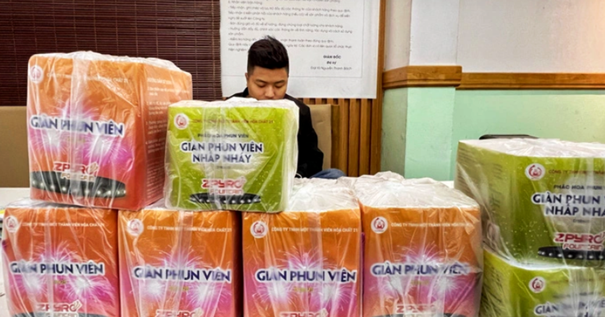 Người dân muốn đốt pháo hoa dịp Tết cần lưu ý gì? - Tuổi Trẻ Online