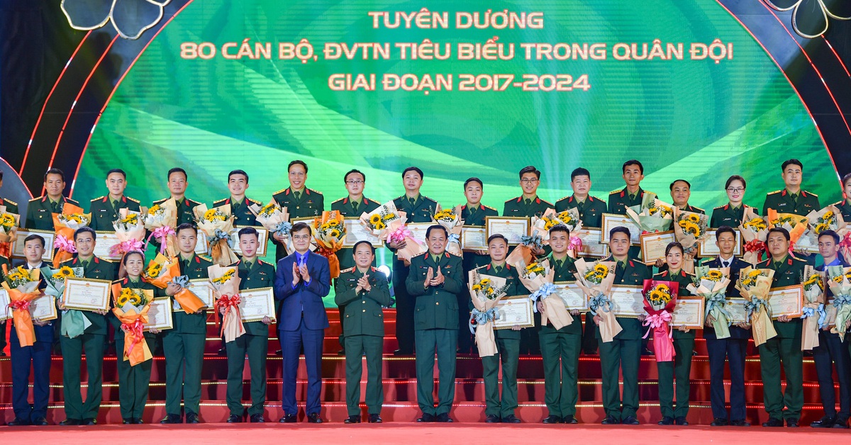Tuyên dương 80 cán bộ, đoàn viên thanh niên tiêu biểu, có thành tích xuất sắc trong quân đội - Tuổi Trẻ Online