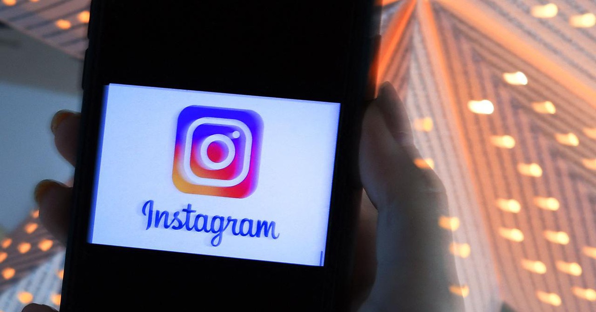 Instagram làm mờ tin nhắn có ảnh khỏa thân