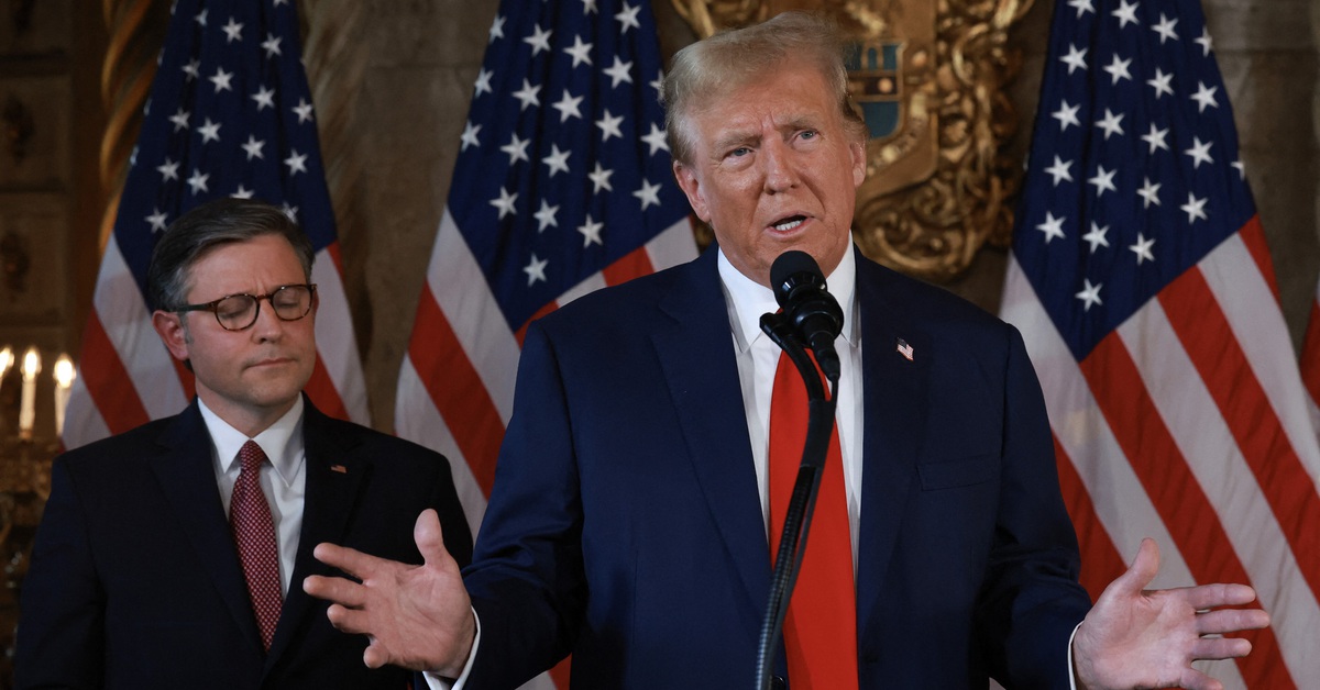 Ông Trump ủng hộ chủ tịch Hạ viện, nêu điều kiện viện trợ Ukraine - Tuổi  Trẻ Online