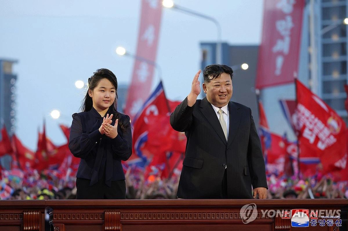 ong-kim-va-con-gai-1715760403206187502046.jpg