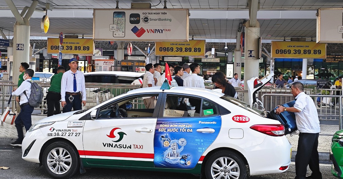 Taxi Ánh Dương giảm lời do 'hỗ trợ anh em tài xế và đối tác'