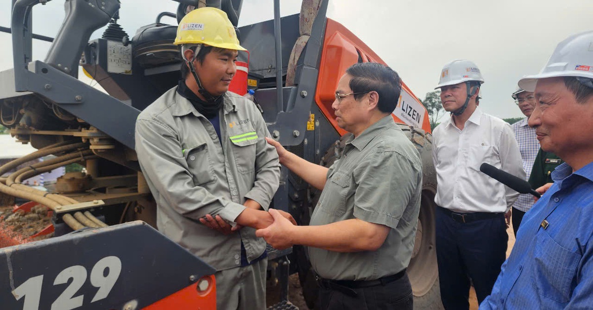 Thủ tướng: 'Nỗ lực để cuối năm 2025 cơ bản hoàn thành sân bay Long Thành'