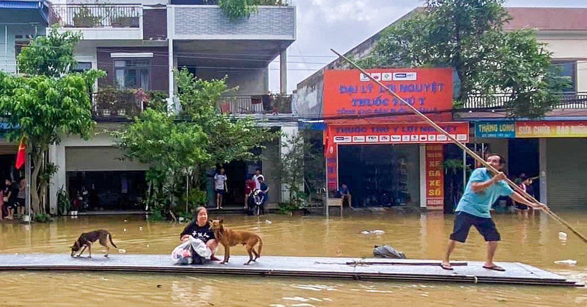Nước sông Cầu dâng cao, Thái Nguyên di dời 50 hộ dân trong đêm