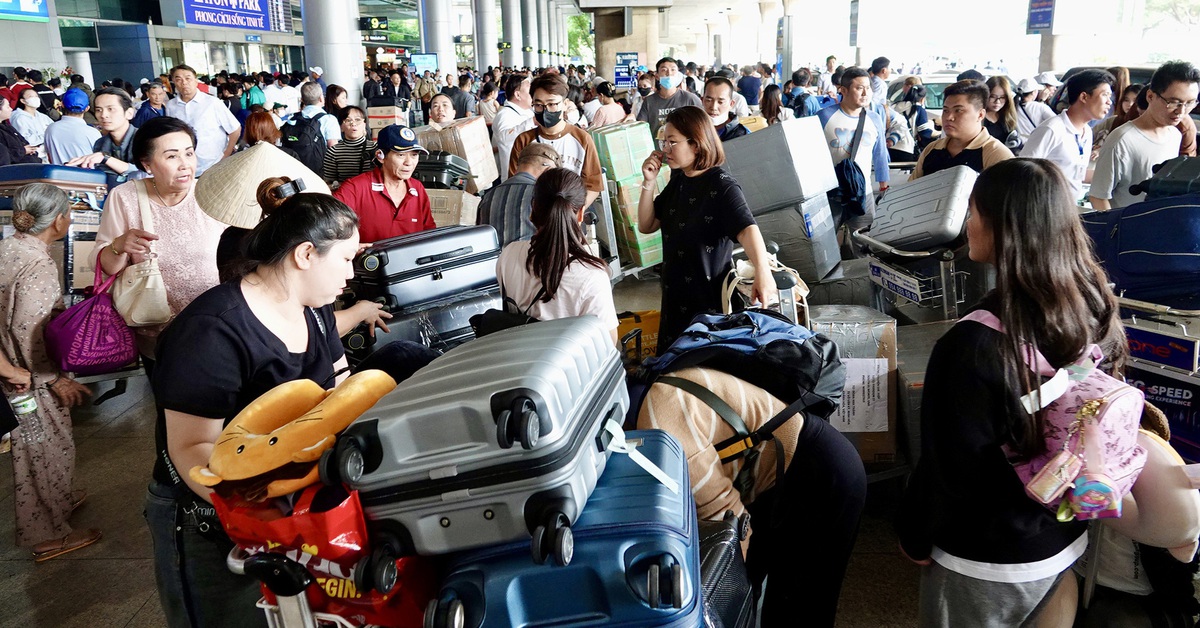 Nghỉ Tết sớm, đi làm muộn, có người nghỉ hơn 22 ngày để 