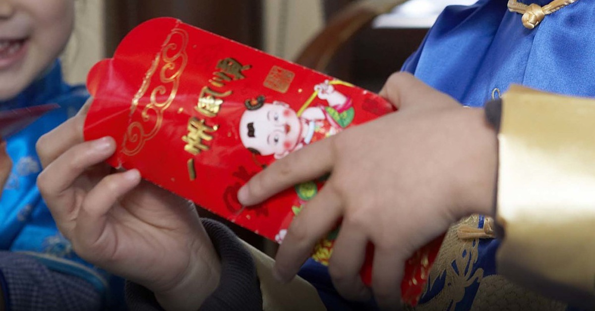 Lì xì sai cách có thể ảnh hưởng xấu đến tâm lý trẻ nhỏ - Tuổi Trẻ Online