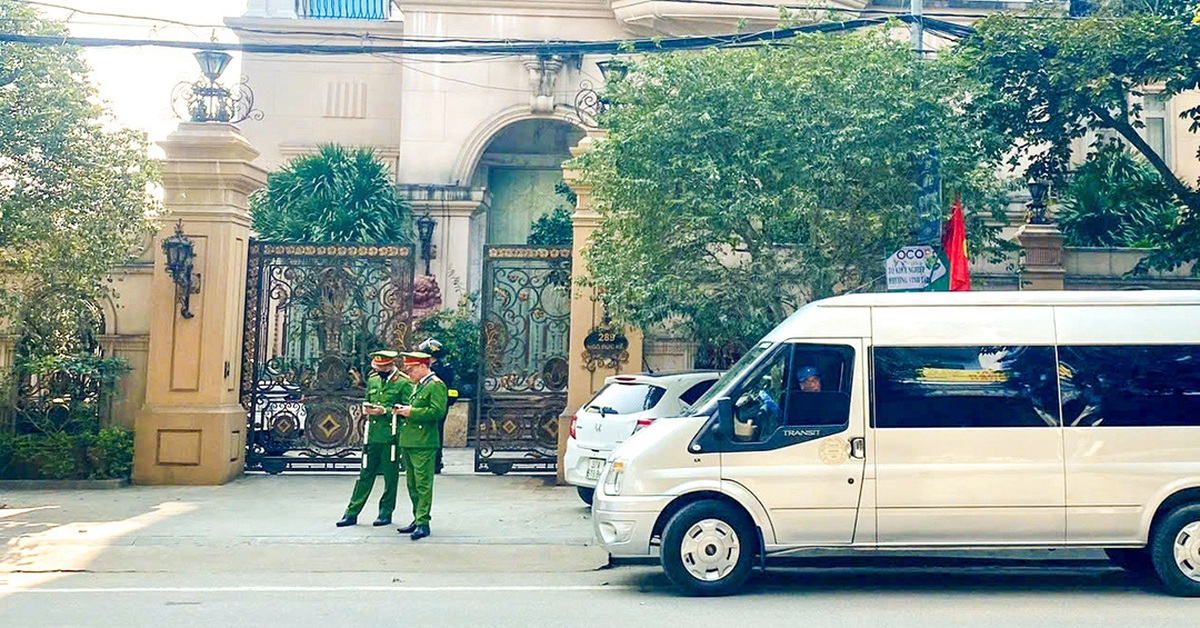 Công an khám xét trụ sở Tập đoàn Thiên Minh Đức - Tuổi Trẻ Online