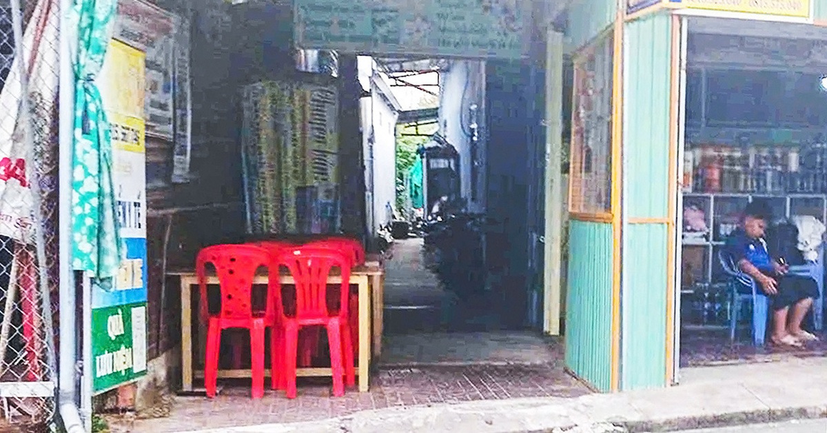 Phó trưởng Phòng Dân tộc huyện sàm sỡ với nữ sinh vì 