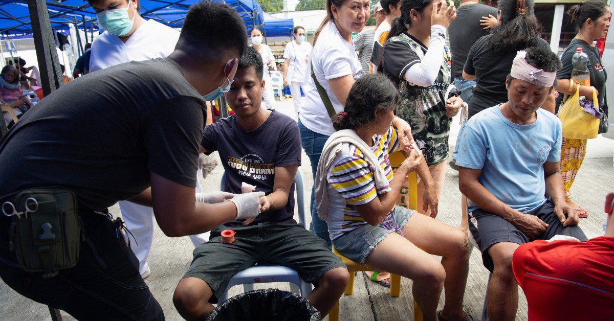 Động đất Philippines: 69 người chết, bệnh viện quá tải