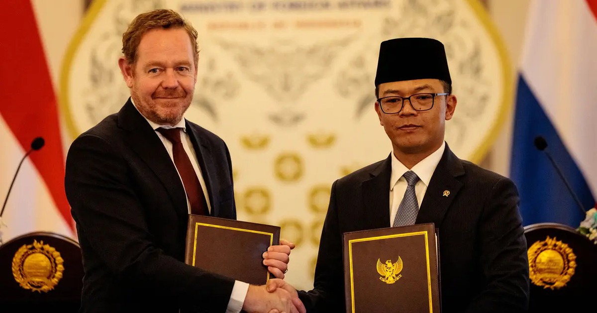 Indonesia thua trận, Bộ trưởng Ngoại giao Hà Lan phải... xin lỗi