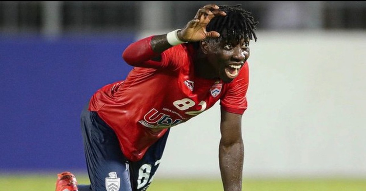 Malaysia cho nhập tịch trái phép cầu thủ thứ 8?