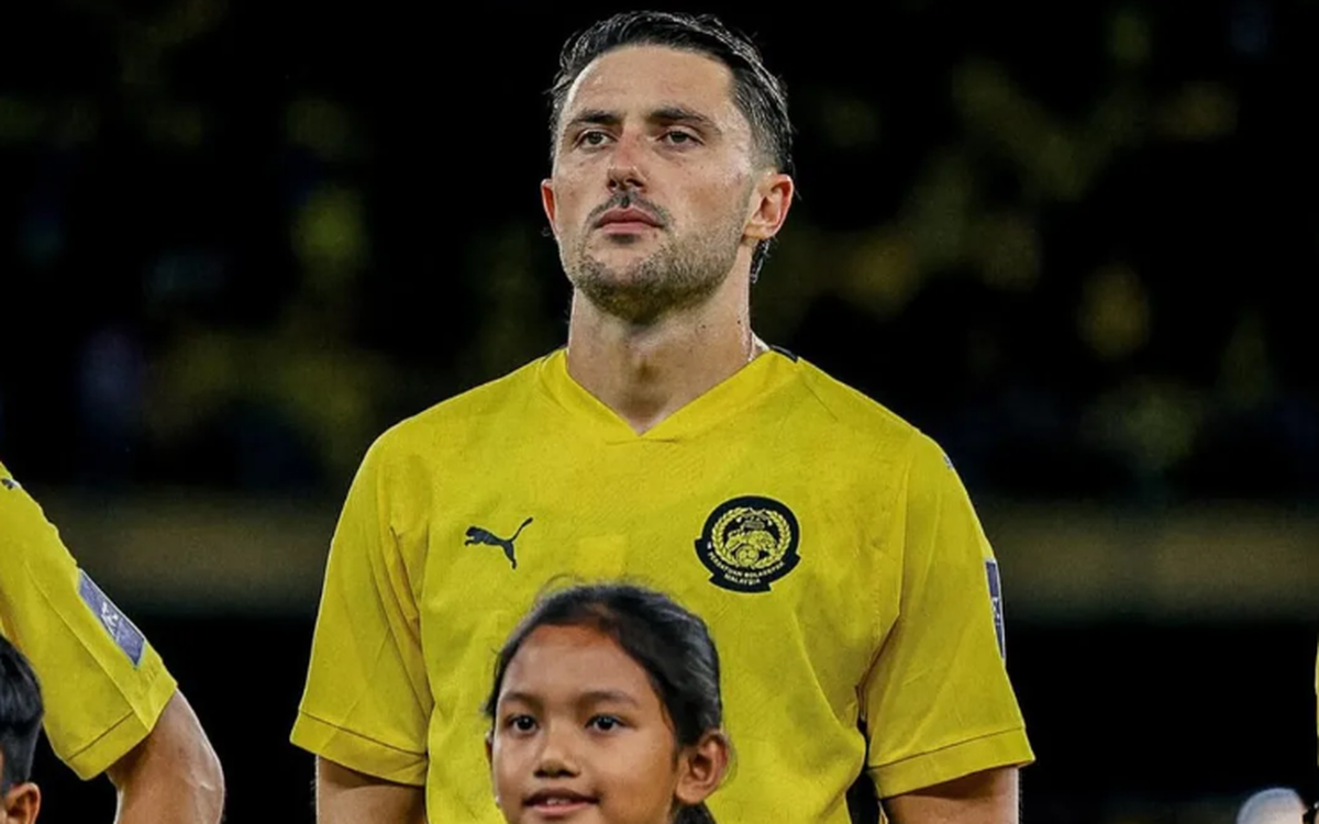 Trung vệ nhập tịch Malaysia quyết đấu tới cùng với FIFA