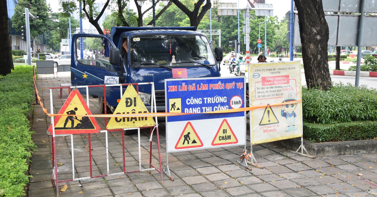 Thi công làn đường ưu tiên cho xe đạp trên đường Mai Chí Thọ