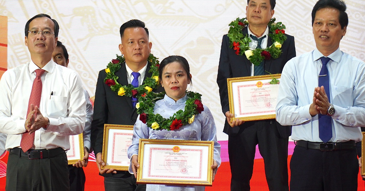 Đồng Tháp xem khó khăn của doanh nghiệp là khó khăn của chính mình