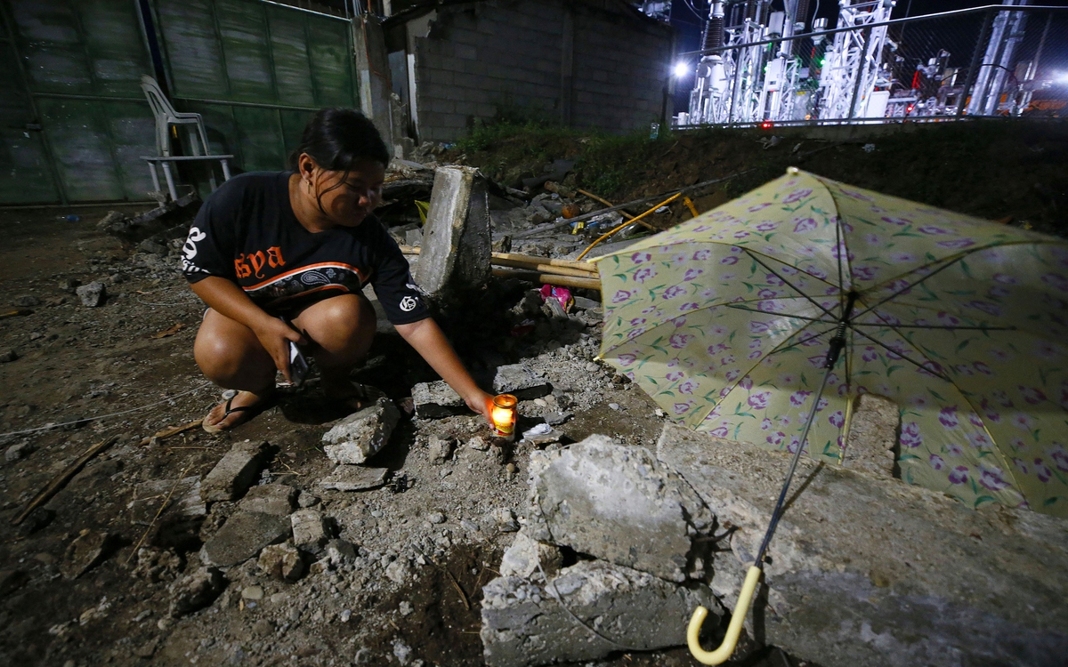 Philippines hứng chịu động đất kép, kích hoạt lại cảnh báo sóng thần