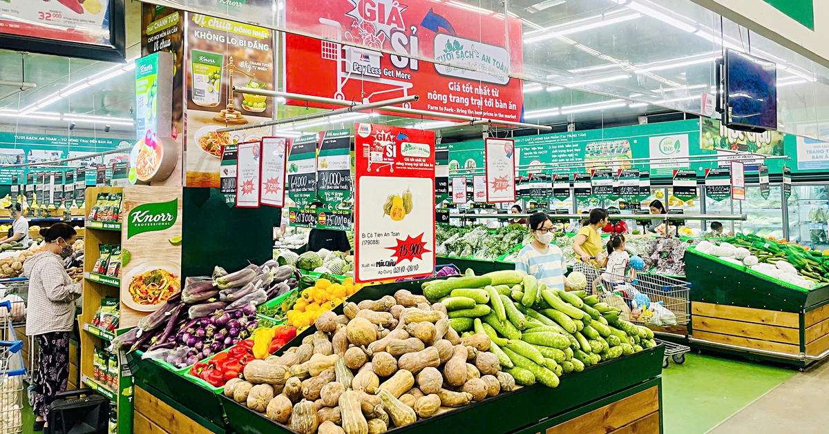 Các hệ thống bán lẻ nói về tăng cung ứng hàng thiết yếu đến người dân vùng lũ