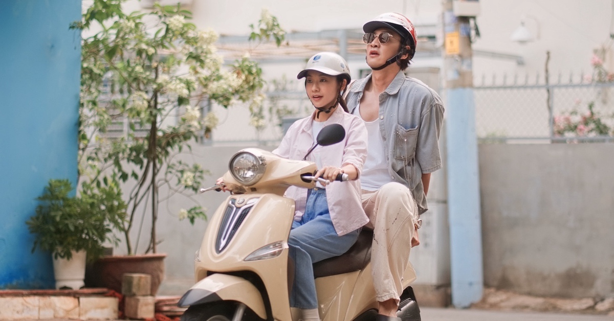 Tay anh giữ một vì sao: Một Việt Nam mới lạ trên màn ảnh rộng