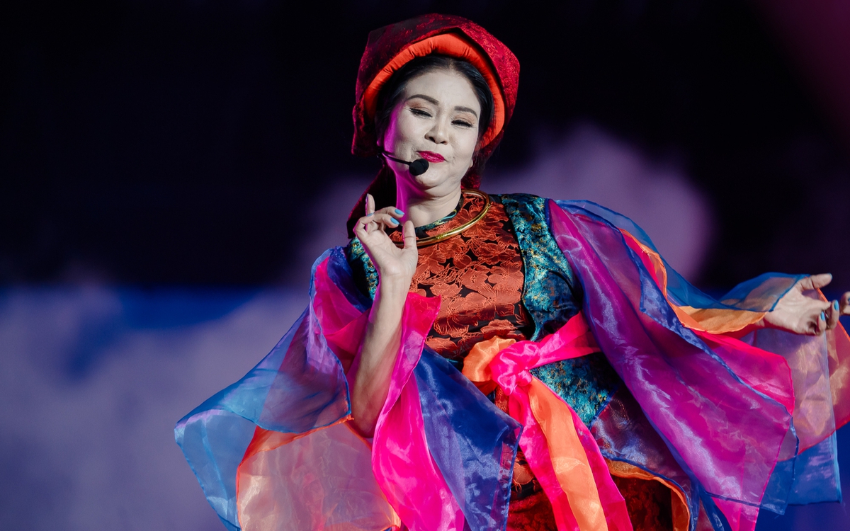 NSND Thanh Ngoan là Em xinh say hi thứ 31, nhảy cùng Phương Mỹ Chi, Pháo