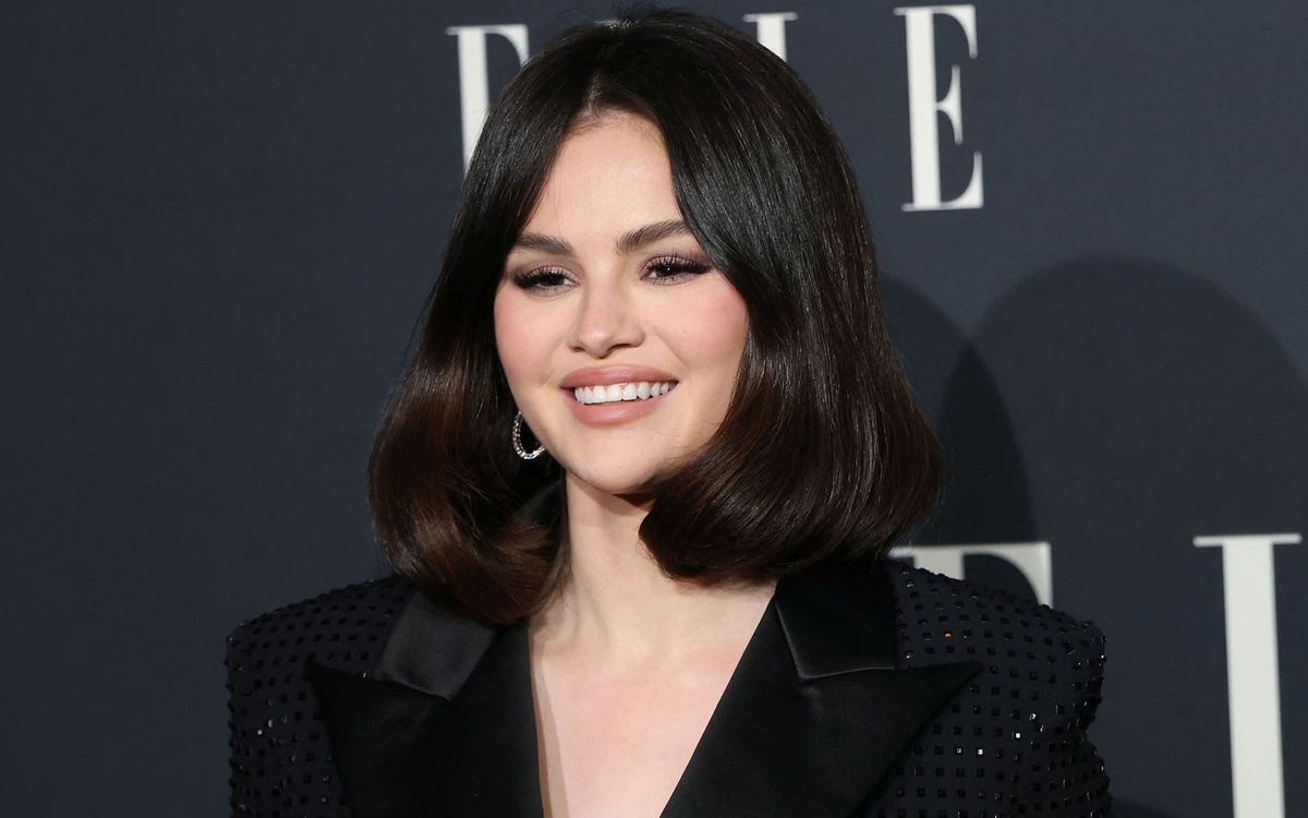 Tỉ phú Selena Gomez quyên góp chữa trị sức khỏe tinh thần cho giới trẻ