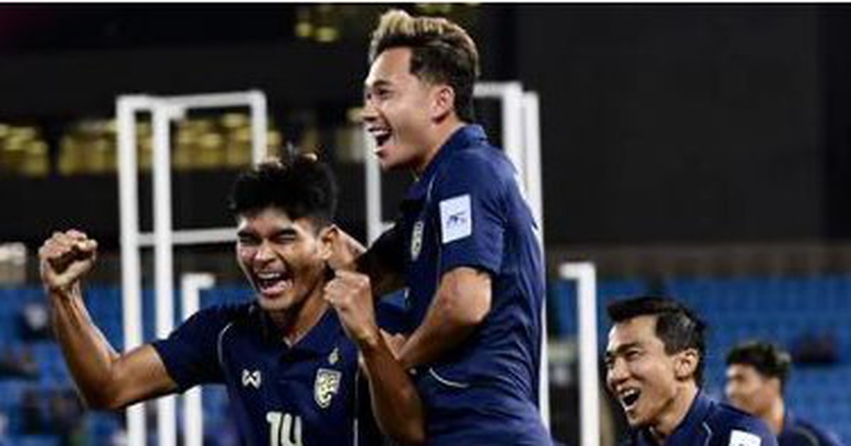 Teerasak lập hat-trick giúp Thái Lan đè bẹp Đài Loan