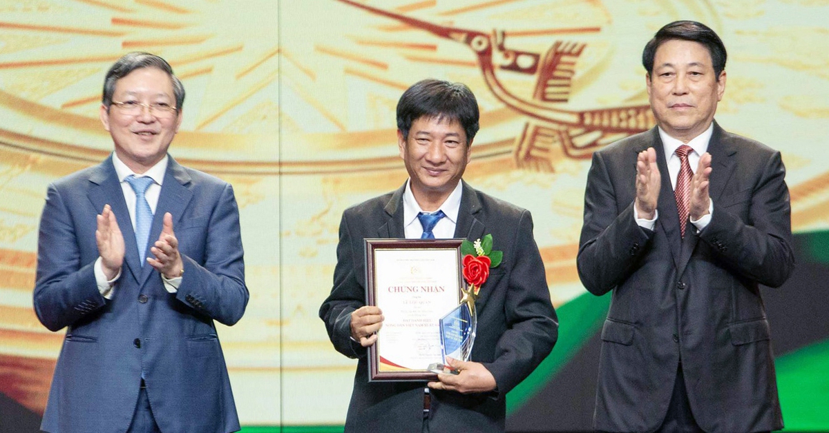 Chủ tịch nước: Trân trọng những nông dân từ hai bàn tay trắng vươn lên thành tỉ phú