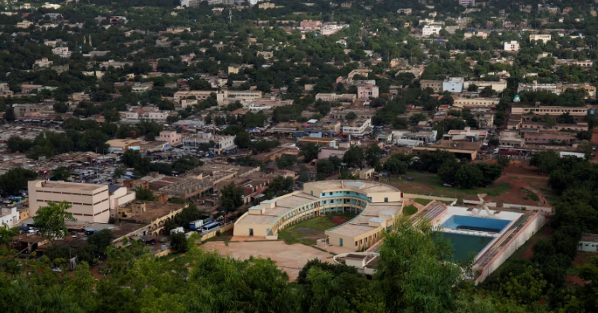 Mali đáp trả Mỹ, yêu cầu người Mỹ phải cọc 10.000 USD để xin visa vào Mali