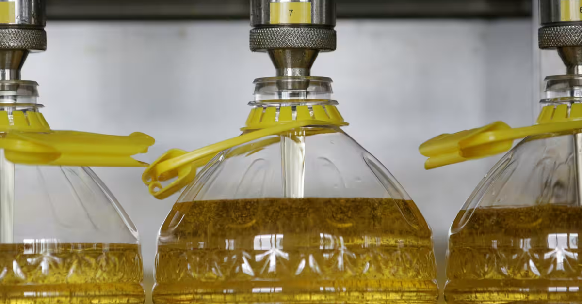 Ông Trump dọa cấm nhập dầu ăn đã qua sử dụng của Trung Quốc giữa căng thẳng thương mại