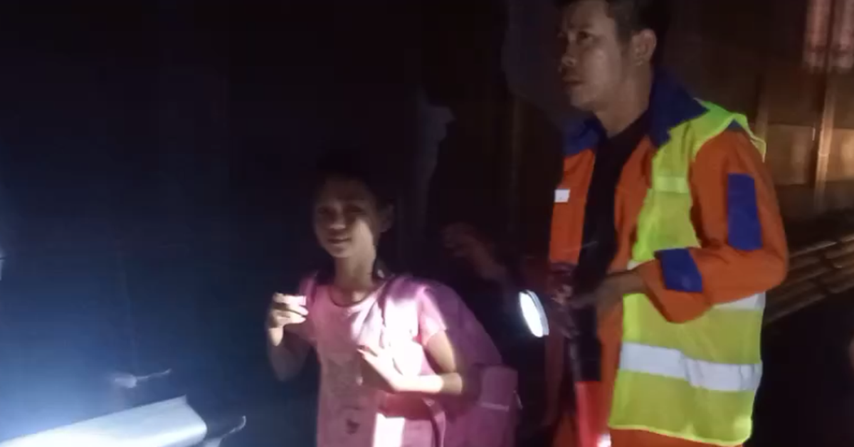 Bé gái 10 tuổi đi lạc trên cao tốc Bắc - Nam giữa đêm khuya