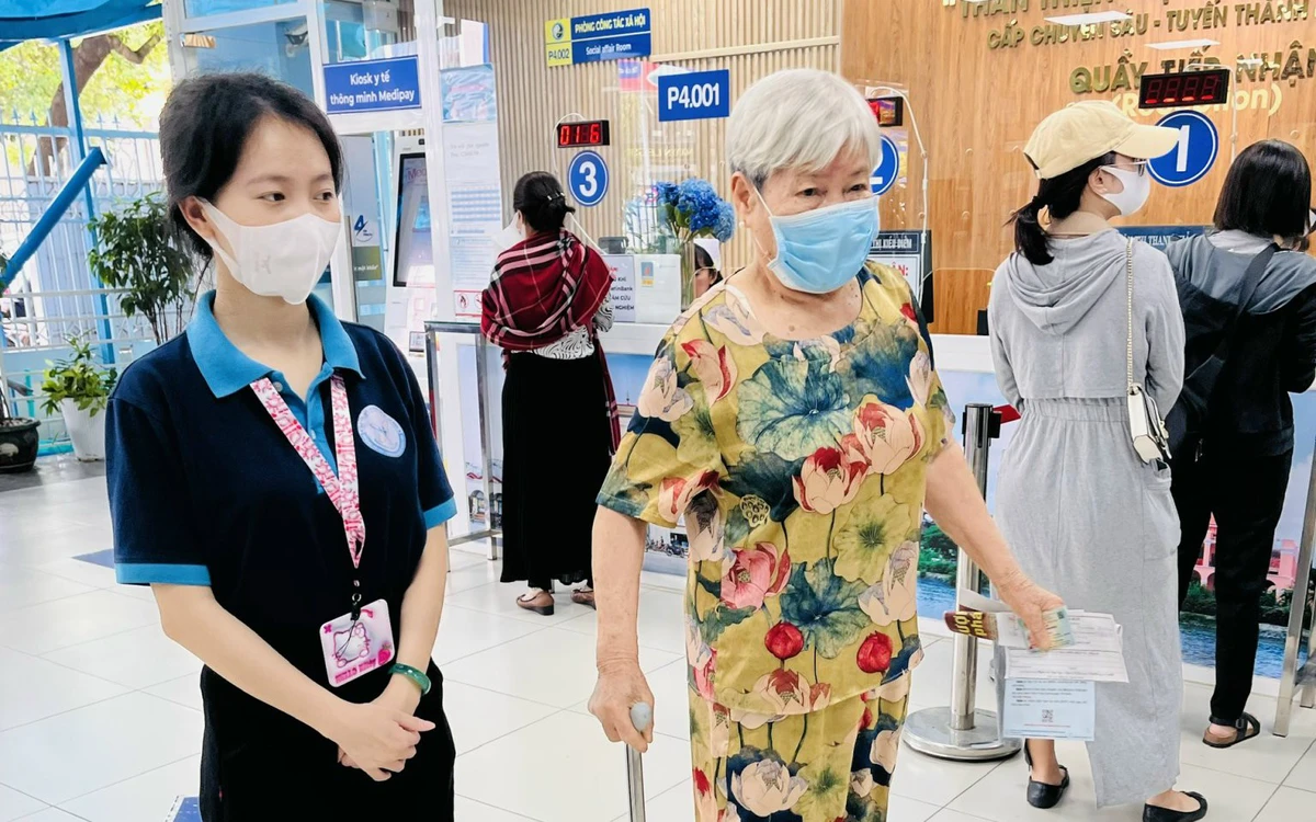 Người dân TP.HCM có thêm lựa chọn đăng ký bảo hiểm y tế ban đầu tại hai bệnh viện lớn